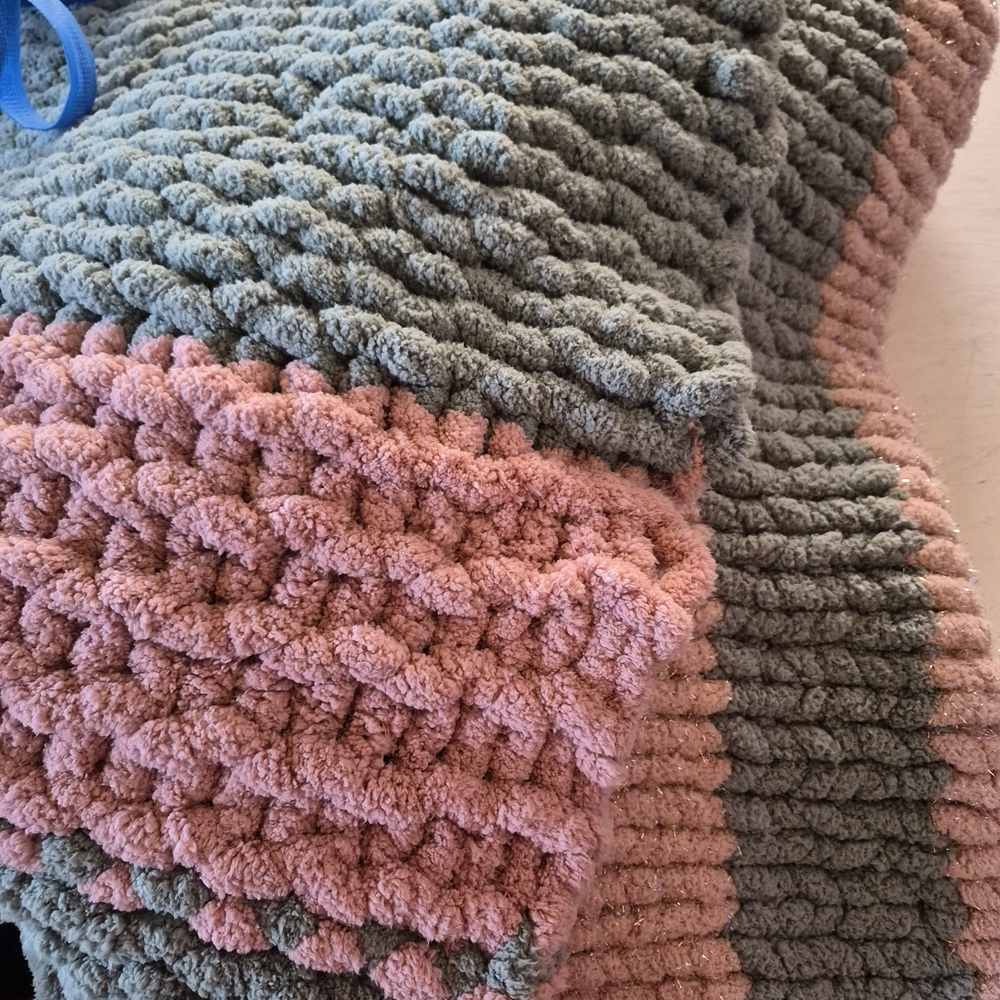 Cozy Textured Blanket in Pink and Gray - Picture 3 of 10